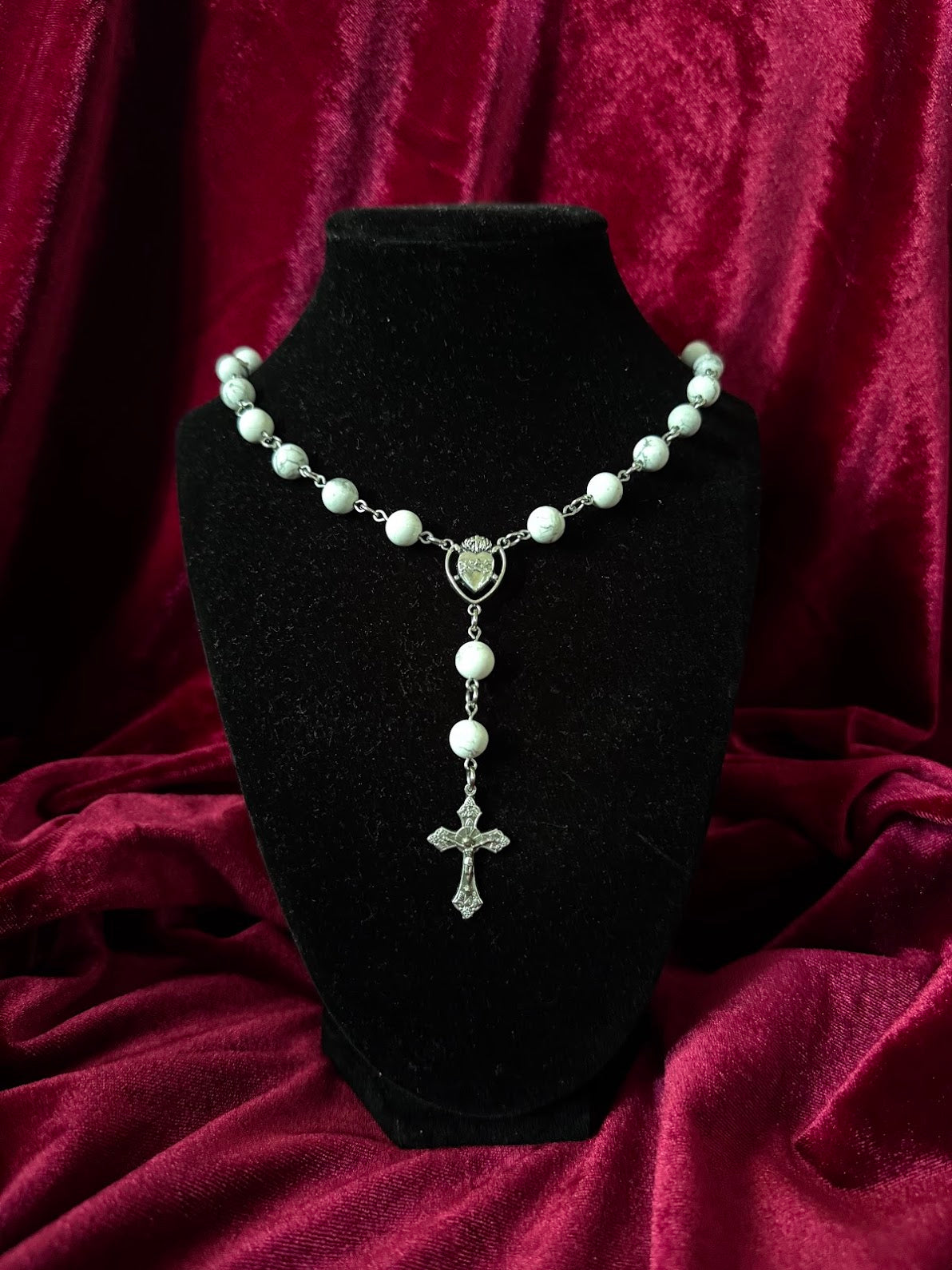 Garbo Rosary Necklace (White)